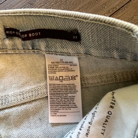 NWT Banana Republic High Rise Crop bootcut ladies jeans - Picture 8 of 11